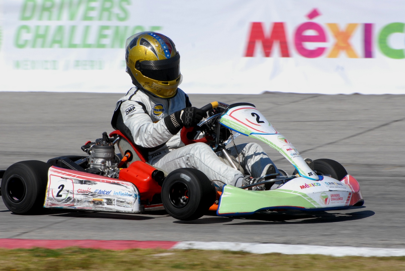 Johnny Cecotto Jr brilló en el Driver Challenge de Cancún