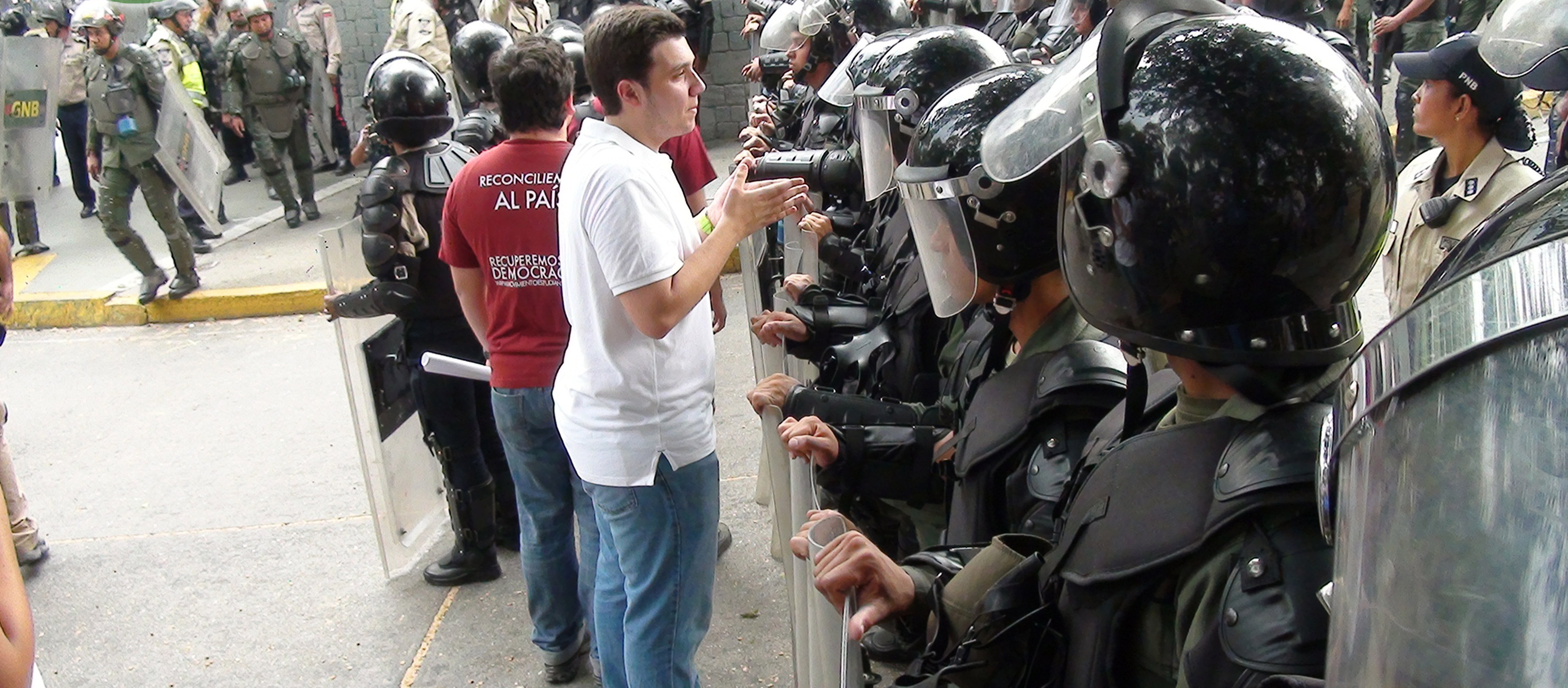 PNB y GNB impidieron marcha de estudiantes hacia la iglesia San Pedro