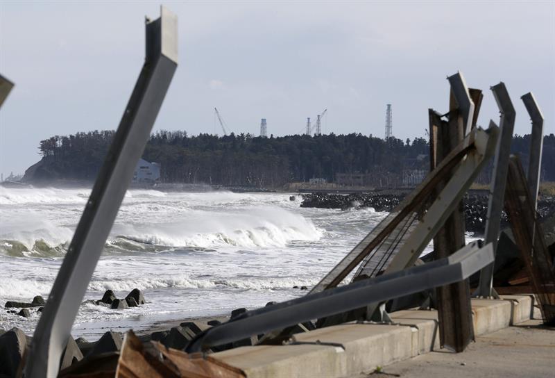 Japón tirará al mar el agua contaminada de Fukushima