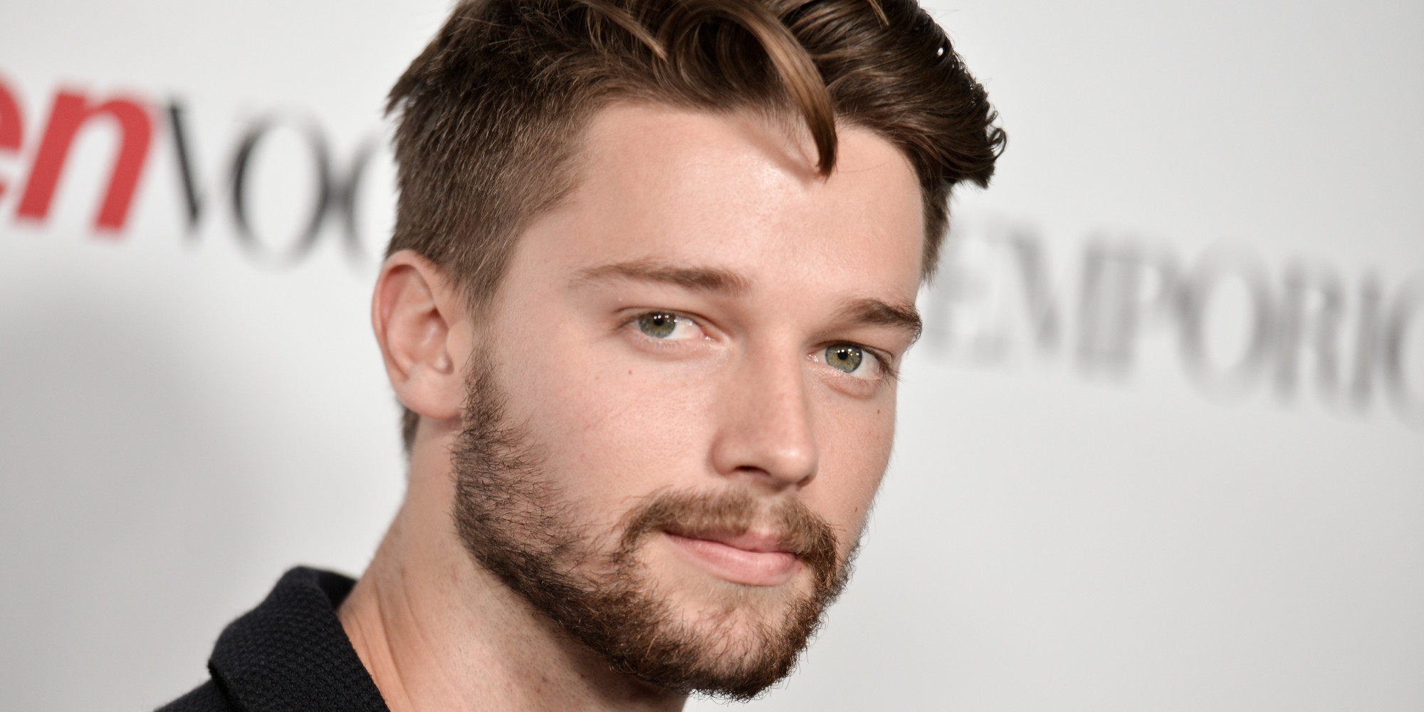 Patrick Schwarzenegger le mete mano a una chica que no es Miley Cyrus