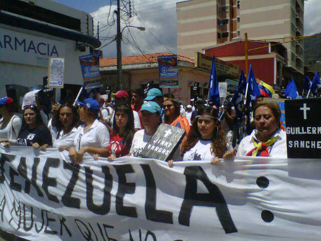 Mujeres merideñas marcharon para exigir justicia con los jóvenes asesinados