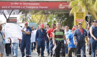 Trabajadores de Conferry protestaron por salarios