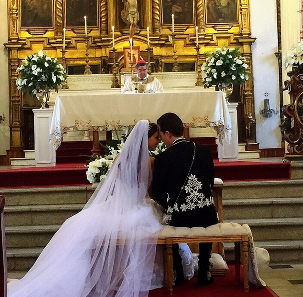 La cantante Anahí ya se casó (Fotos)