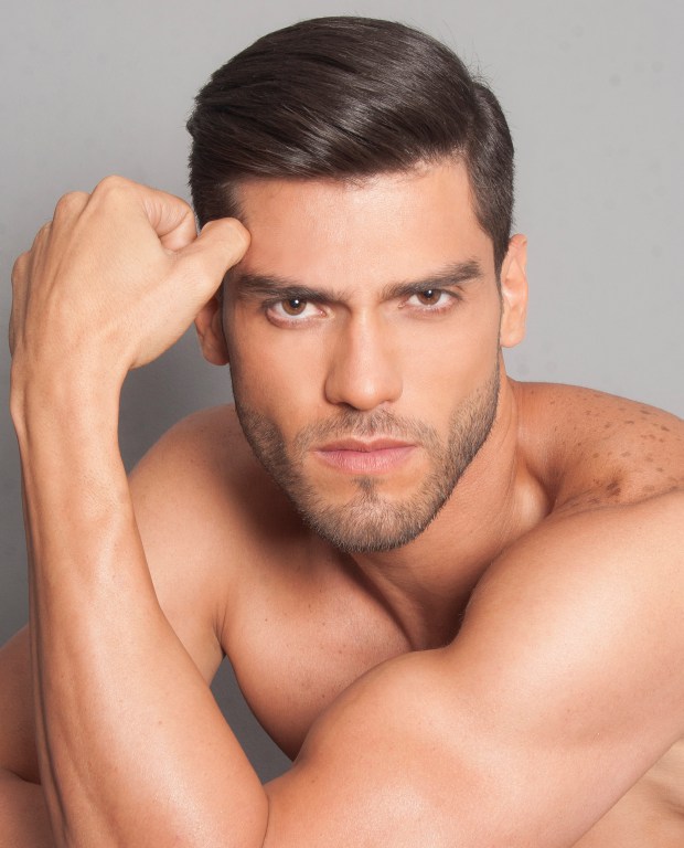 ¡Ufff! Conoce a la novia buenota del Mister Venezuela 2015 (Fotos)