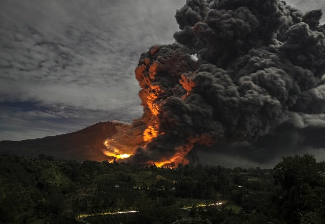 ¿Estamos condenados?  algo anómalo pasa con la Tierra