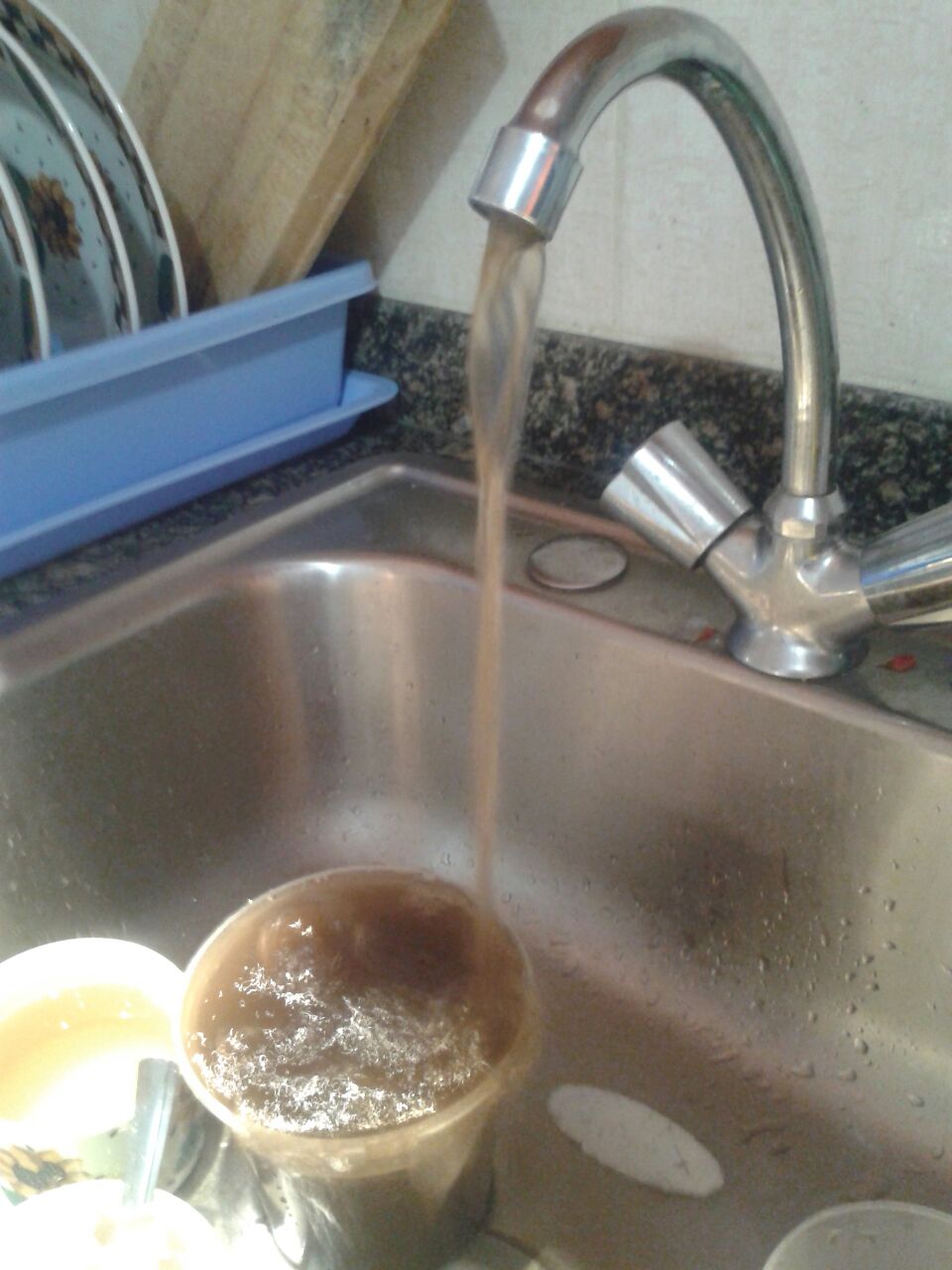 En Carabobo las familias ha sido afectadas por recibir agua en mal estado