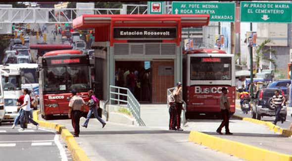 BusCaracas arrolló a mujer en la Nueva Granada