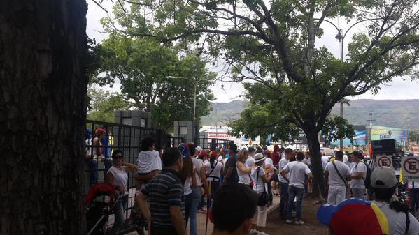 En Carabobo marcharon por la liberación de los presos políticos (Fotos)