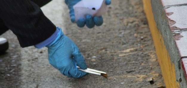 Asesinan a un joven dentro de vivienda en Santa Teresa