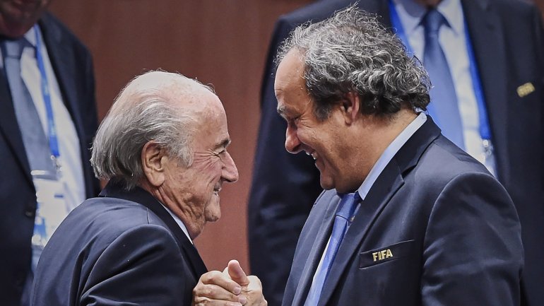 Blatter saca los “trapitos al sol” de Platini: Me pidió un whisky entre amigos