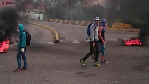 Reportan heridos durante protesta de estudiantes en Ucat Táchira