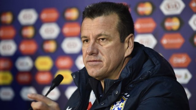 Dunga fue despedido tras la eliminación de Brasil (Foto: AFP)