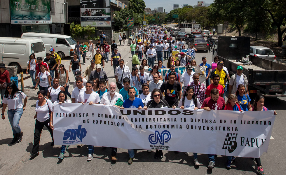 Venezolanos se movilizaron en defensa de libertad de expresión y de información