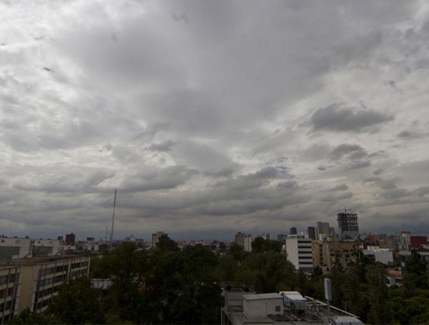 Pronostican abundante nubosidad y lluvias para este lunes