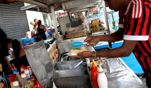 Comer en la calle y rumbear pasó a segundo plano