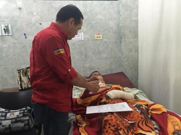 El gobernador Vielma Mora visitó en el Hospital Militar a los tres militares heridos 