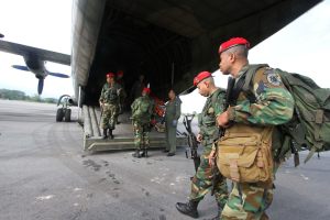 Más de 2 mil soldados venezolanos revisan “casa por casa” en la frontera con Colombia