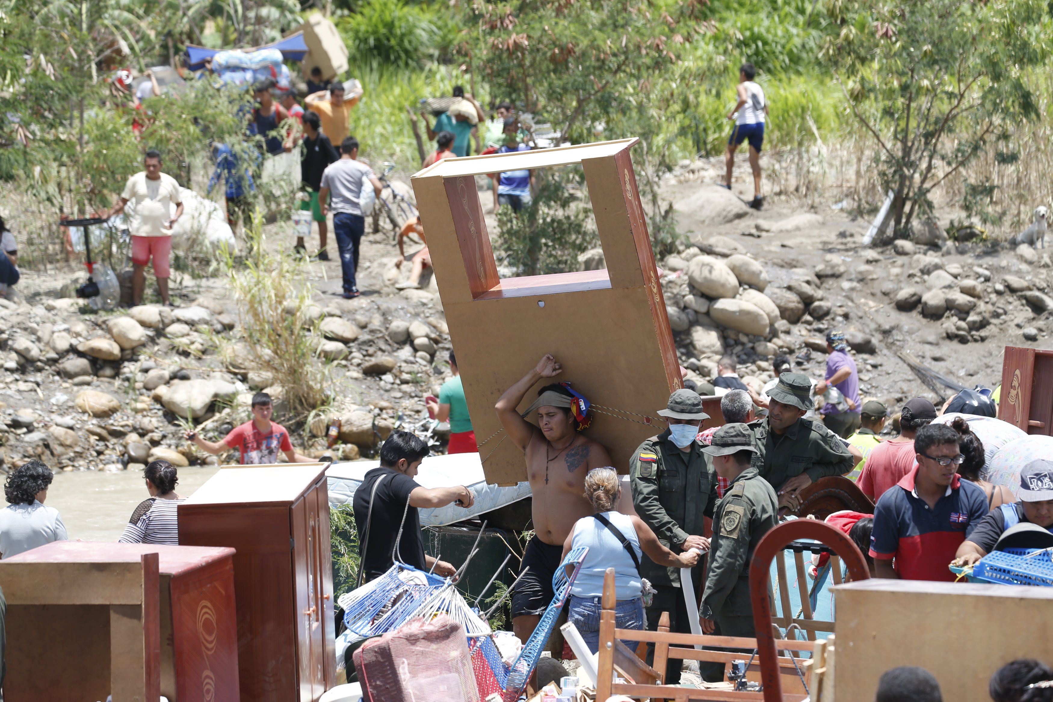La doble tragedia de los colombianos expulsados de Venezuela