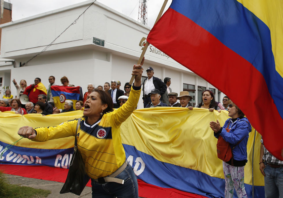 Extensión de cierre de frontera intensifica crisis entre Venezuela y Colombia