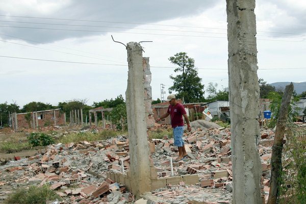 A 18 días del cierre de la frontera, en La Invasión la vida continúa