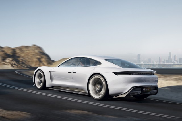 Porsche-MissionE-7