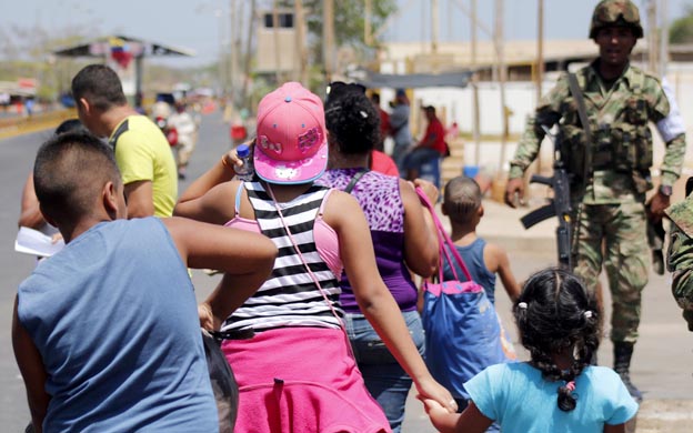 MARACAIO VENEZUELA: 01/09/2015 RECORRIDO POR TODA LA TRONCAL DEL CARIBE HASTA LLEGAR A LA FRONTERA CON COLOMBIA PARA VERIFICAR EL CIERRE DE LA MISMA Y EL TRATO A LOS DEPORTADOS  EN LA FOTOGRAFIA RECORRIDO POR TODA LA TRONCAL DEL CARIBE