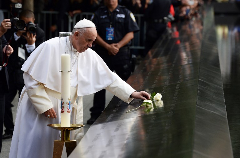 El papa rezó con líderes de otras religiones en la zona cero de Nueva York (Fotos)