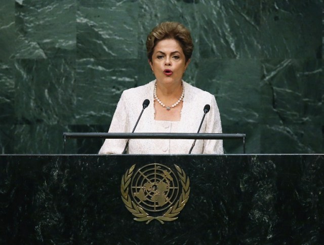 NEW YORK, NY - SEPTEMBER 28: The President of Brazil Dilma Rousseff addresses the opening session of the UN General Assembly on September 28, 2015 in New York City. World leaders gathered for the 70th session of the annual meeting.   John Moore/Getty Images/AFP