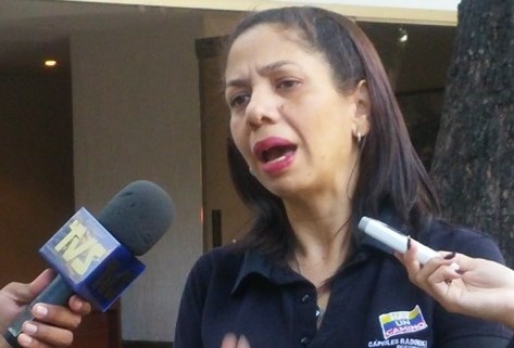 Bustos a Tareck El Aissami: Usted es gobernador para defender a Aragua no para pelear con el imperio