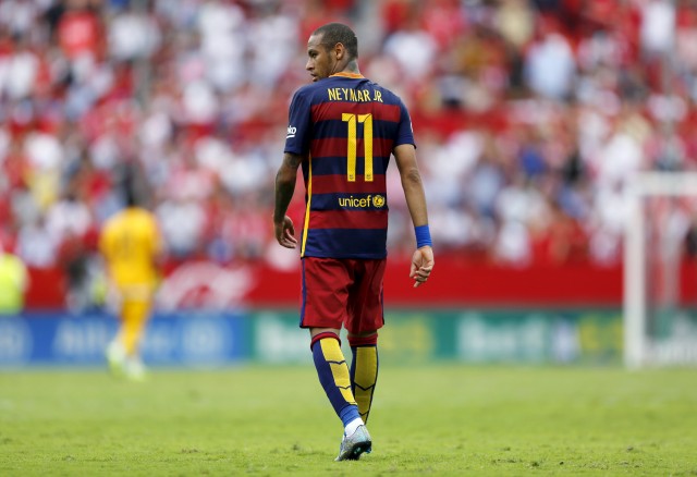 Citan a Neymar ante el tribunal por su fichaje en el Barcelona