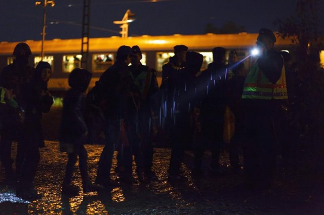 Hungría cerró paso de migrantes por la frontera con Croacia