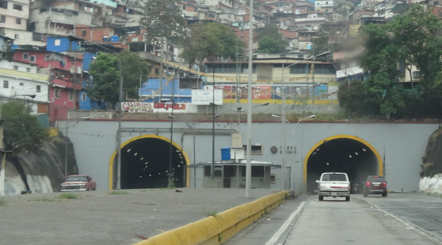 Reportan enfrentamientos en El Cementerio: Decretan toque de queda en sector Los Sin Techos