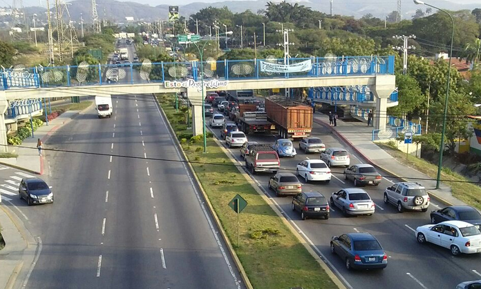 Barquisimeto amanece colapsada por protestas en varios puntos (Fotos)