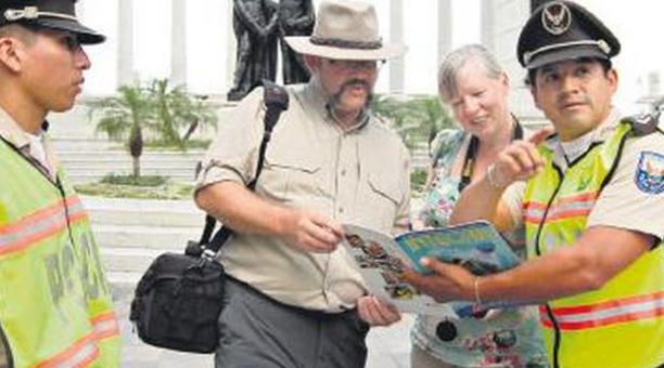 Presentan en Ecuador chip para turistas