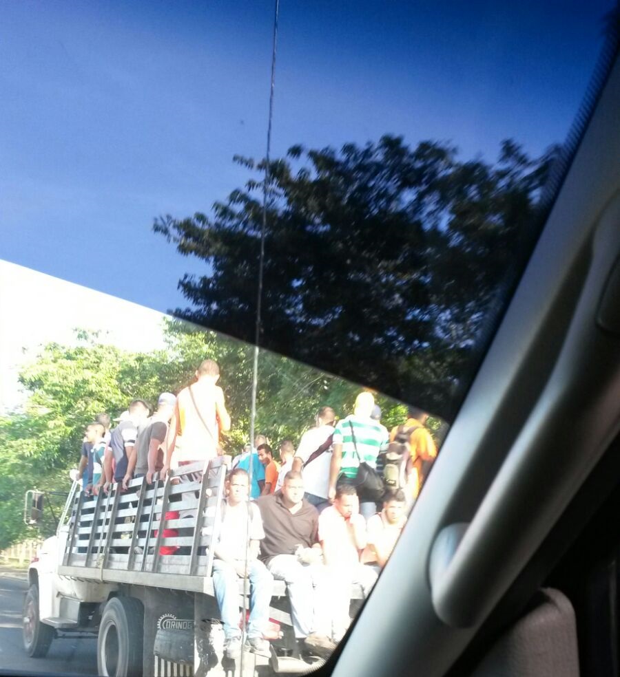 No es en el altiplano boliviano, es un transporte público en Puerto Ordaz (foto)