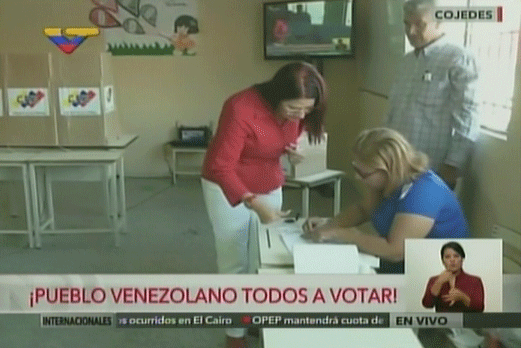 Cilia Flores: Vamos a aceptar los resultados que diga el CNE