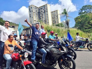 Stalin González y Richard Blanco, diputados del circuito 5 de Caracas festejaron con caravana (Fotos)
