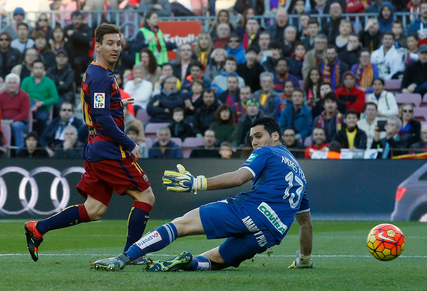Tres goles de Messi y festival de la MSN colocan líder provisional del Barcelona