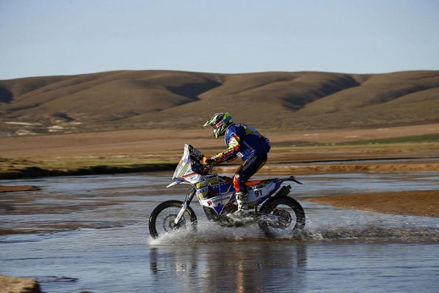 Sólido desempeño de Nicolás Cardona en la octava etapa del rally Dakar