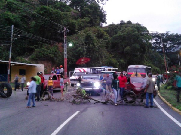 Fallas en el servicio de agua desatan protesta en sector El Prado del estado Trujillo