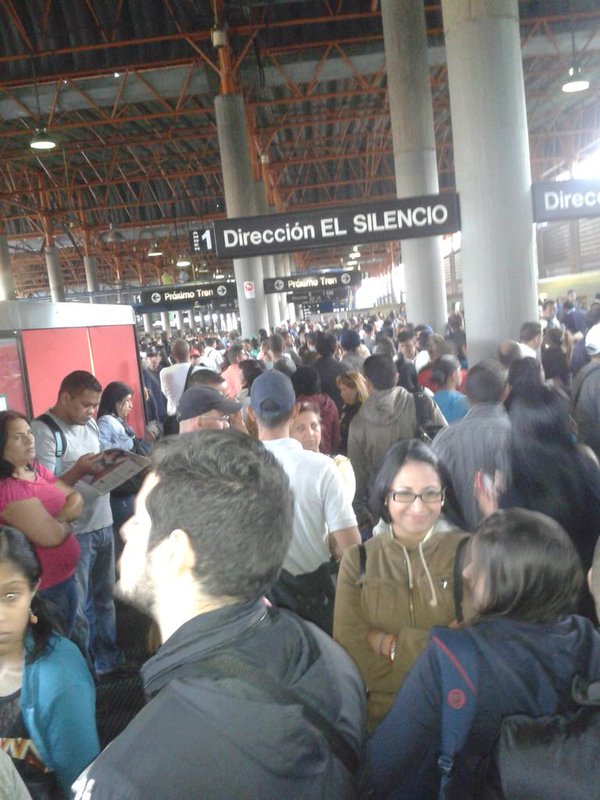 Reportan retraso en la Línea 2 del Metro de Caracas