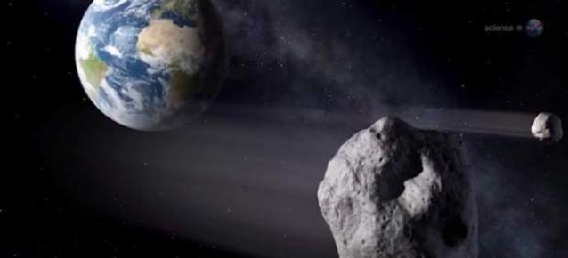 Recreación de la NASA del paso de un asteroide junto a la Tierra. Foto: NASA