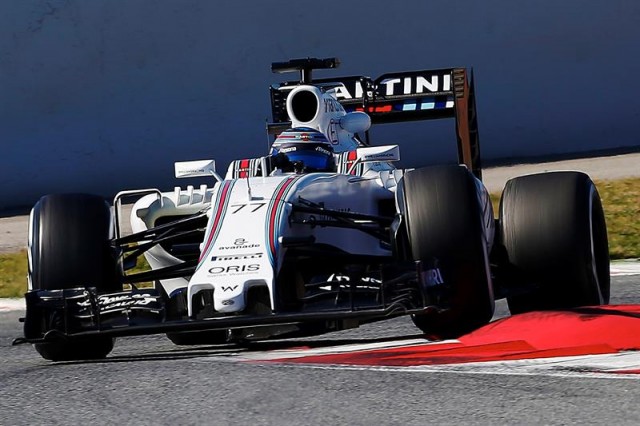 El piloto finlandés Valteri Bottas, del equipo Williams, durante los entrenamientos oficiales de Fórmula Uno que se están celebrando en el Circuito de Barcelona. EFE