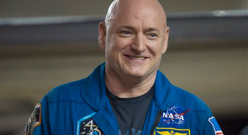 Scott Kelly vuelve a las comodidades de la vida en la Tierra