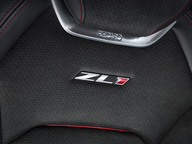 009_Meet The 2017 Chevrolet Camaro ZL1_ Unveiled With 640 HP And 10-Speed Auto