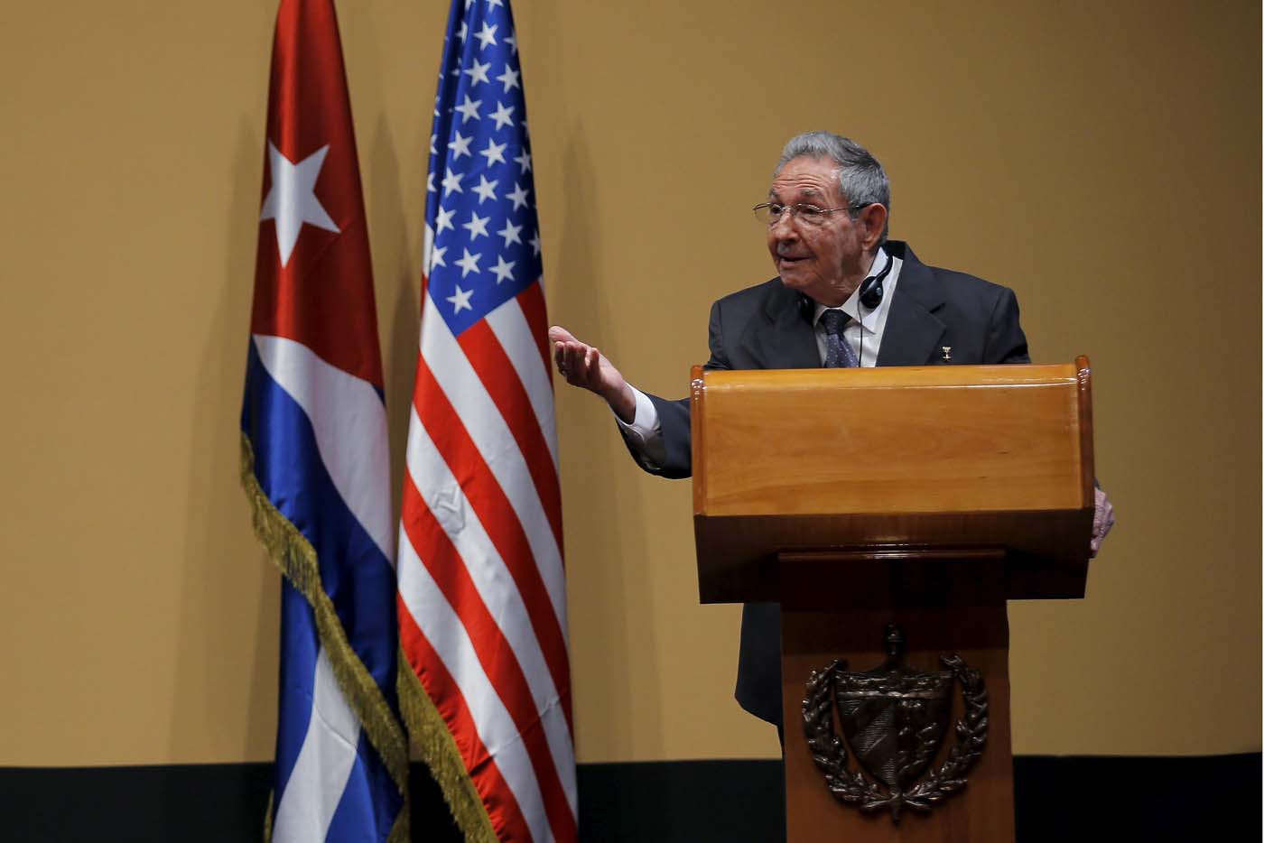 Raúl Castro anuncia límites de edad máxima para “rejuvenecer” cargos en el Partido Comunista