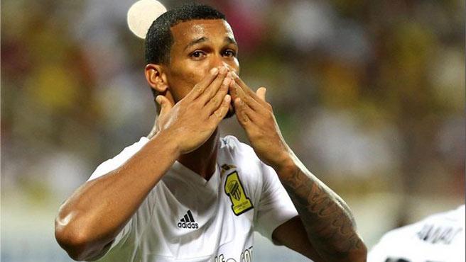 Gelmin Rivas comanda tabla de goleadores en Arabia Saudita