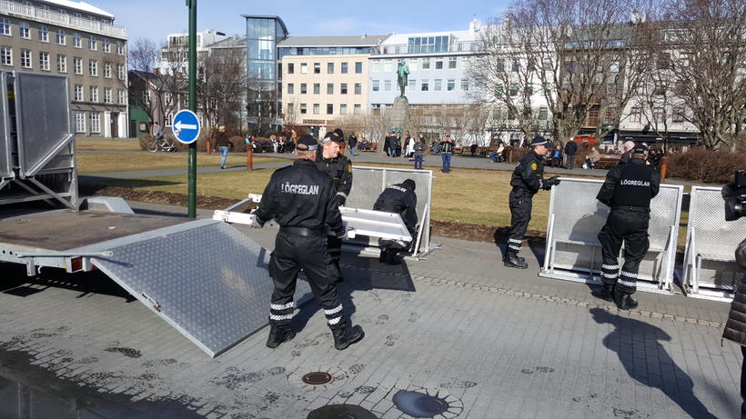 En Video: Los papeles de Pánamá sacude a Islandia así protestan este lunes #4A