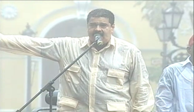 Maduro no ofreció ni luz, comida, agua o seguridad, sino un nuevo carnet