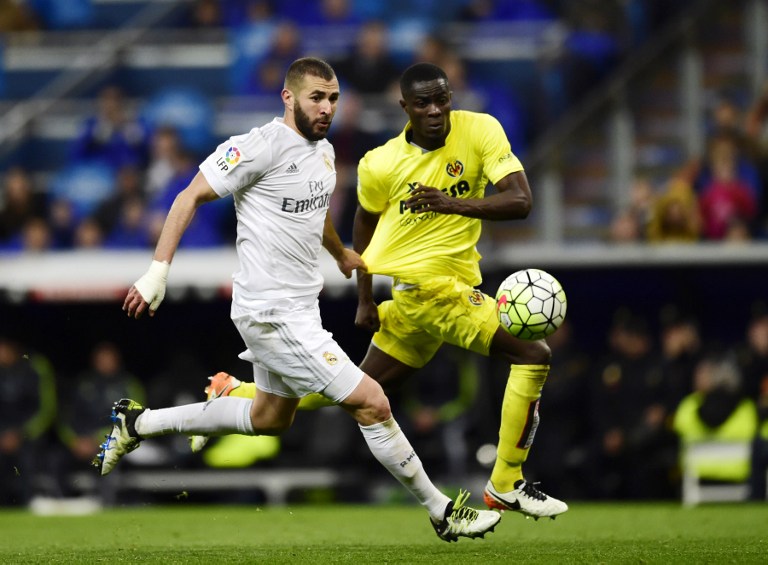 El Real Madrid embate 3-0 al Villarreal y sigue al acecho en la Liga